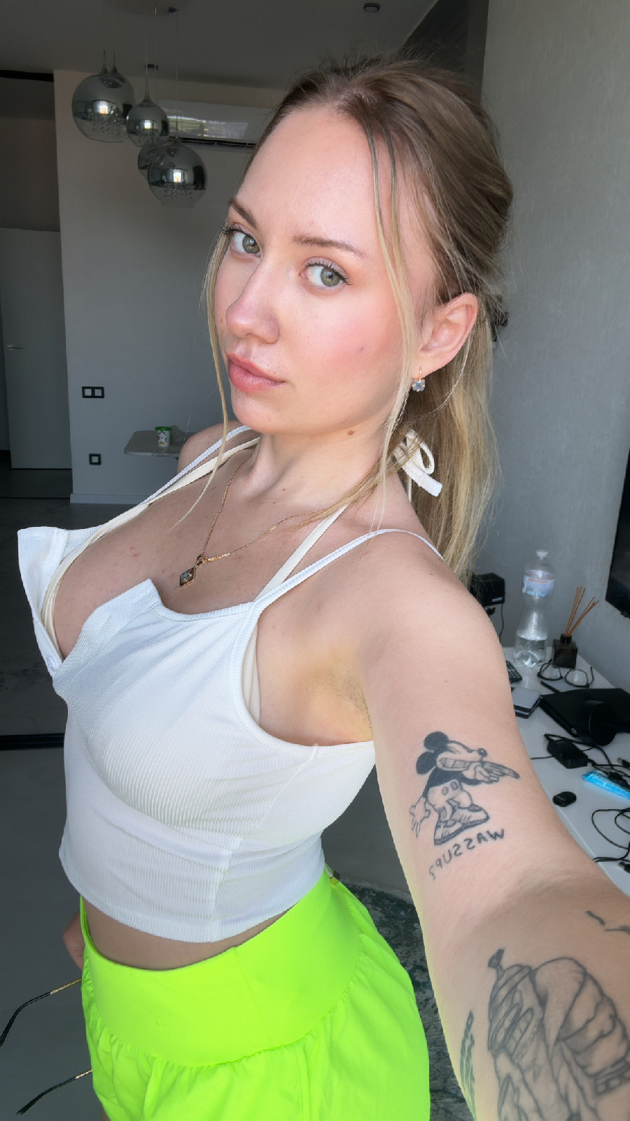 KateV in her underwear in Kunming