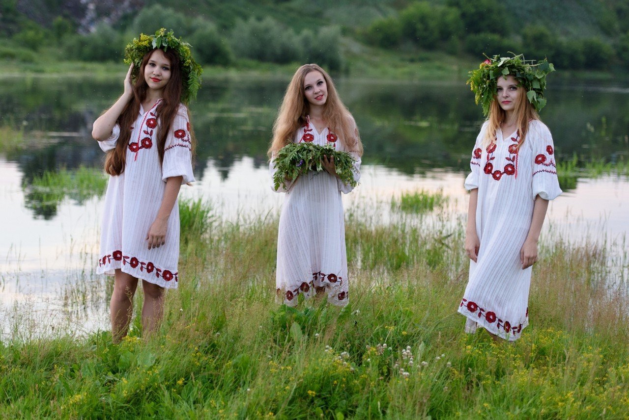 Slavic women in Kunming