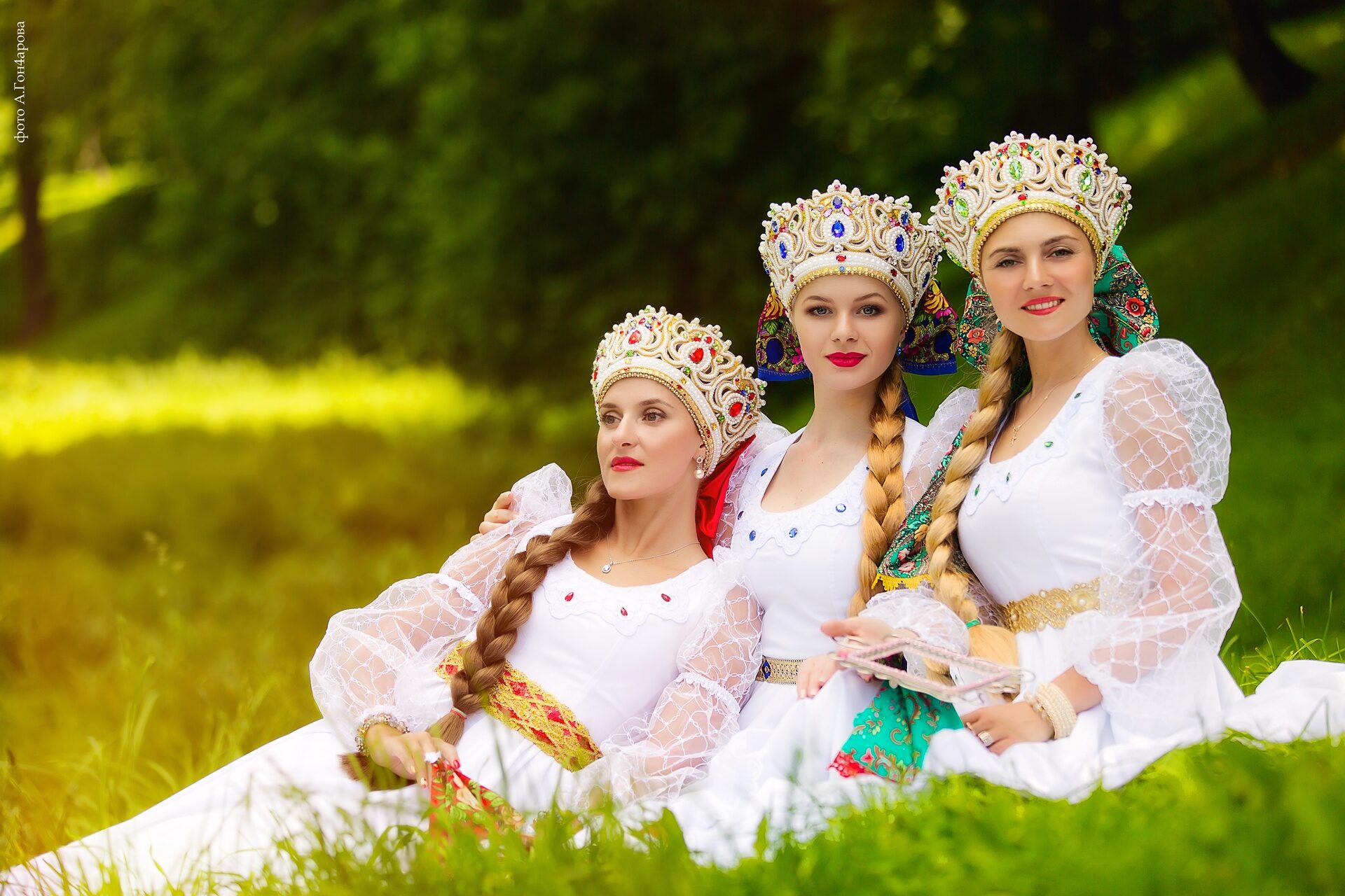 Slavic women in Kunming