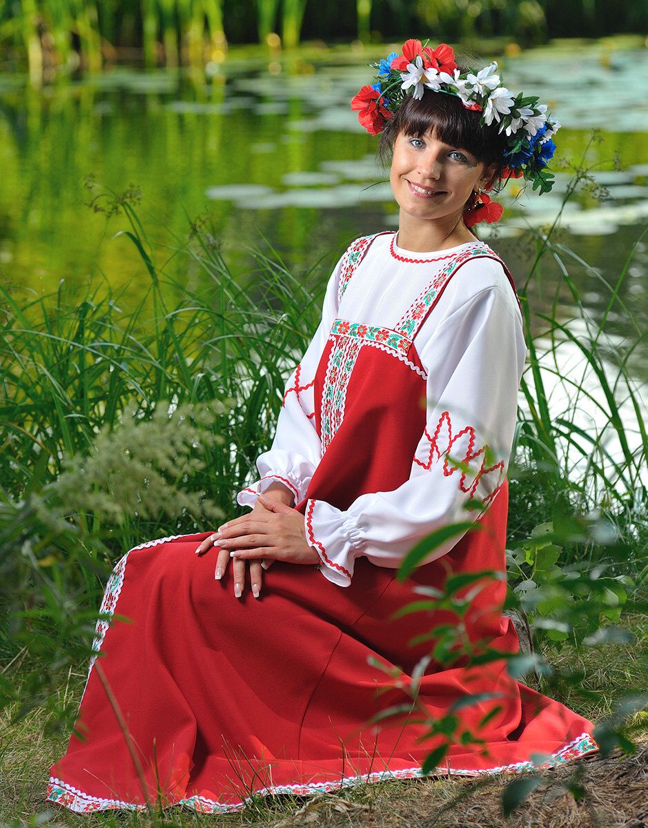 Beautiful girl Girls in Slavic costumes in Kunming