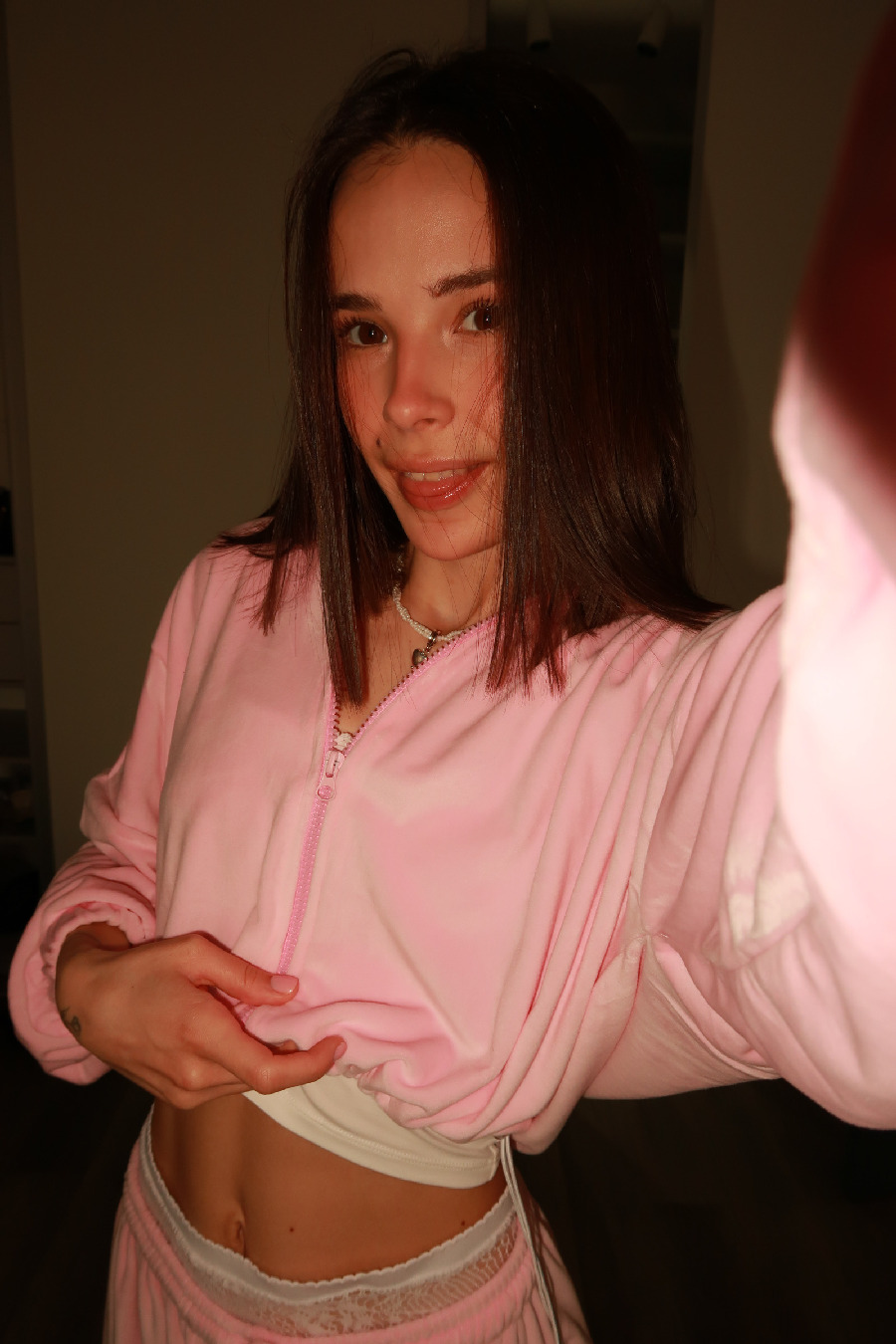 Tina brings the glow — live moments in Kunming